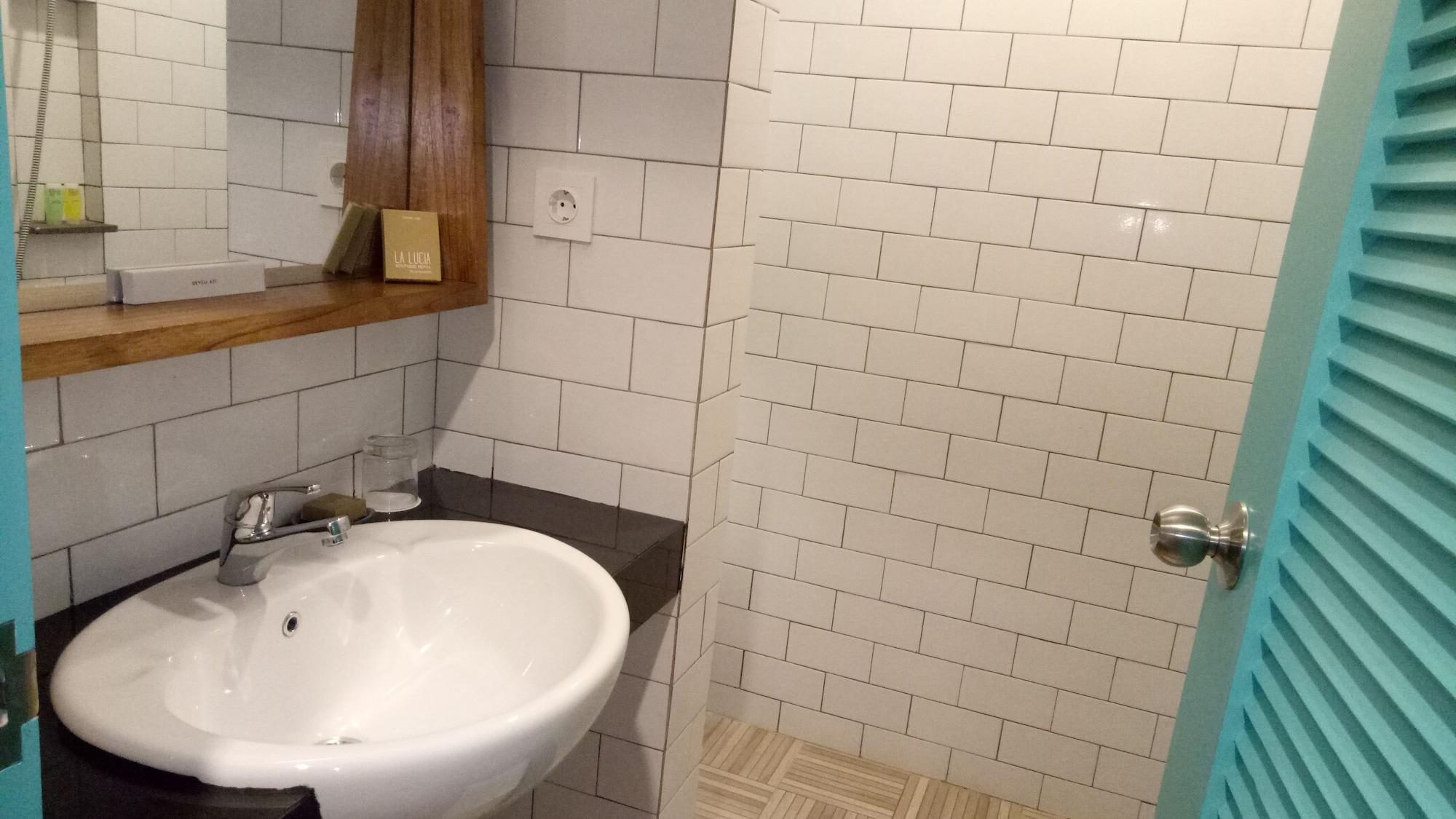 La Lucia Boutique Hotel By Prasanthi Tanjung Pandan Ngoại thất bức ảnh